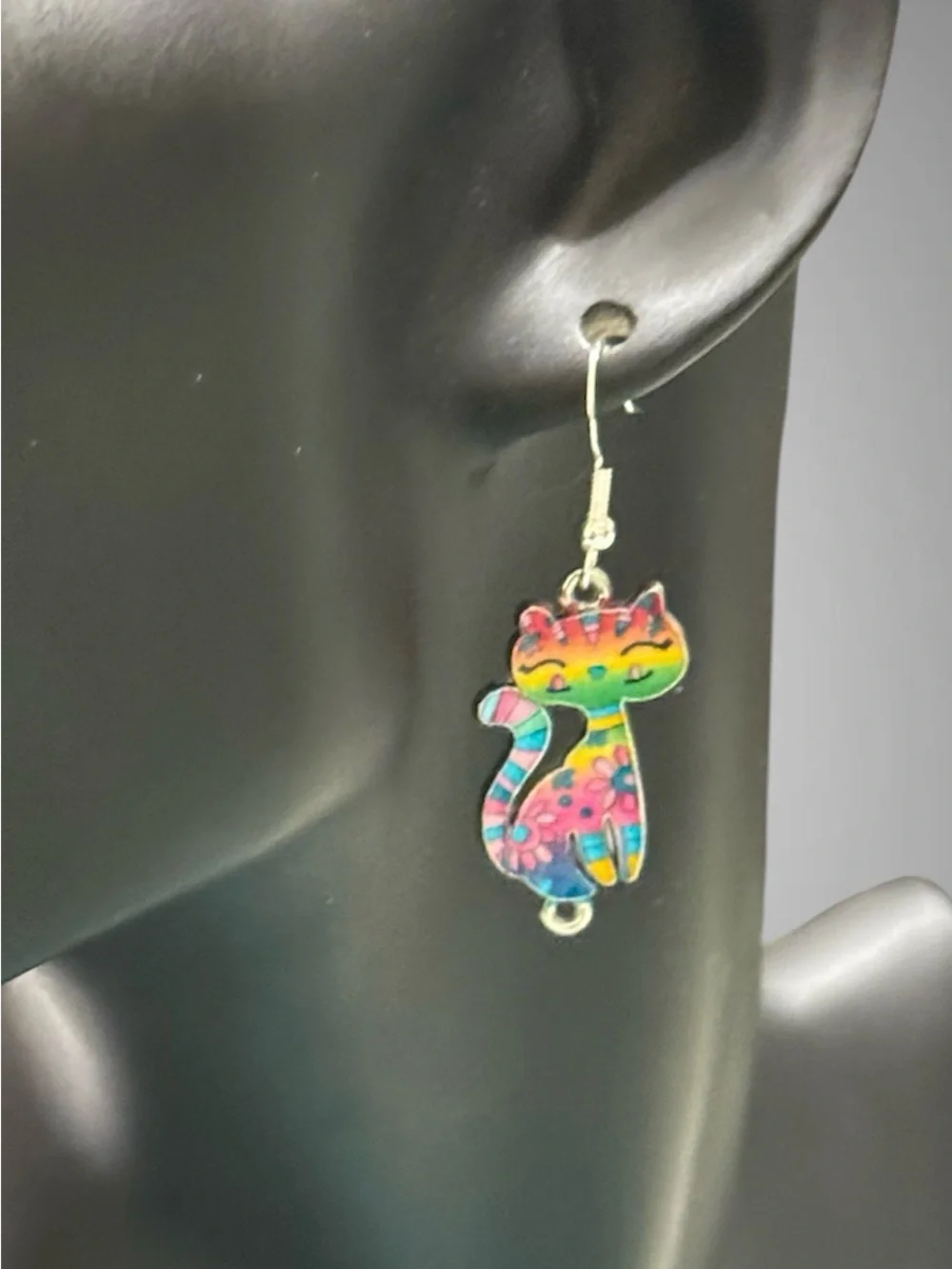 GROOVY CAT EARRINGS